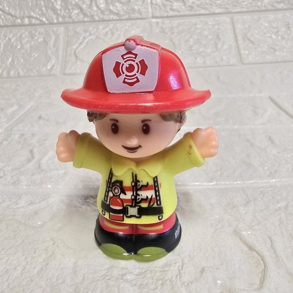 Fisher Price Little People Firefighter Girl 2016 Pretend Play Imaginary